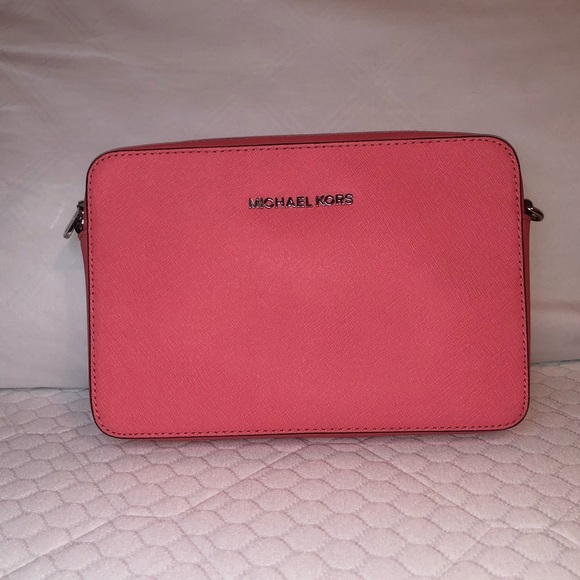 Michael Kors Jet Set Travel Crossbody - Picture 2 of 6